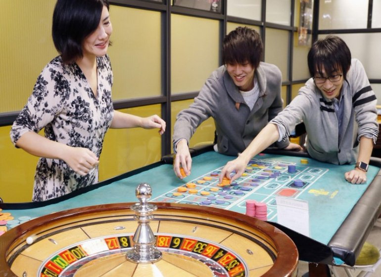 Japan residents take casino crash 